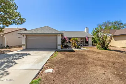 213 W Piute Avenue, Phoenix, AZ 85027 - Photo 1