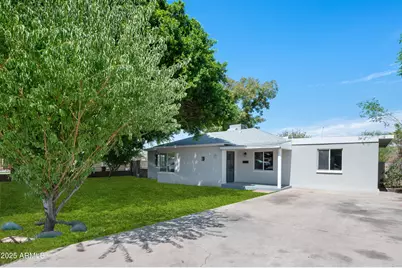20 E Saint Charles Avenue, Phoenix, AZ 85042 - Photo 1