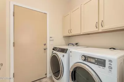 3047 E Fremont Road, Phoenix, AZ 85042 - Photo 23