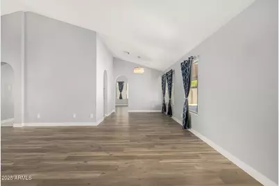 10230 W Campbell Avenue, Phoenix, AZ 85037 - Photo 11