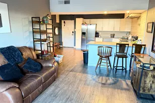 357 E Thomas Rd, Phoenix, AZ 85012 - Photo 9