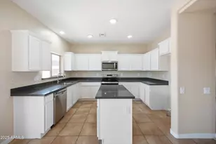 5211 W Glass Ln, Laveen, AZ 85339 - Photo 9