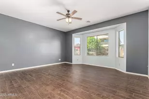 15826 W Mercer Ln, Surprise, AZ 85379 - Photo 25