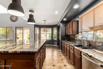 15826 W Mercer Lane, Surprise, AZ 85379 - Photo 15