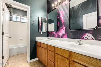 15826 W Mercer Lane, Surprise, AZ 85379 - Photo 35