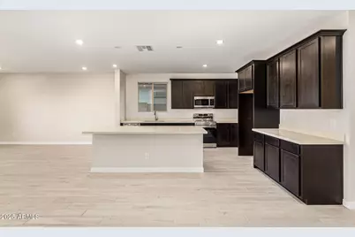 18378 W Villa Hermosa Lane, Surprise, AZ 85387 - Photo 11