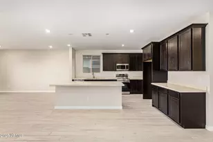 18378 W Villa Hermosa Ln, Surprise, AZ 85387 - Photo 11