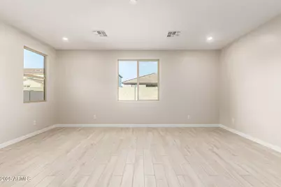 18378 W Villa Hermosa Lane, Surprise, AZ 85387 - Photo 7