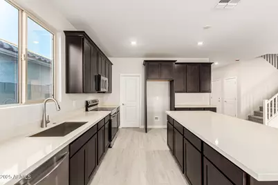 18378 W Villa Hermosa Lane, Surprise, AZ 85387 - Photo 13