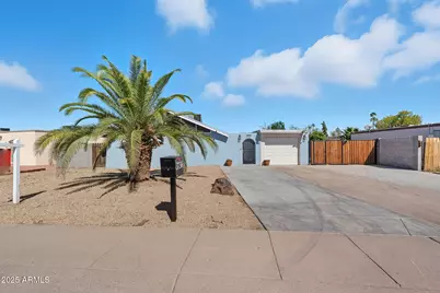 3736 W Mercer Lane, Phoenix, AZ 85029 - Photo 1