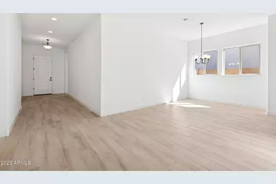 19979 W San Juan Avenue, Litchfield Park, AZ 85340 - Photo 9