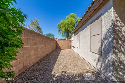 2537 W Red Fox Road, Phoenix, AZ 85085 - Photo 31