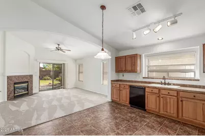 2537 W Red Fox Road, Phoenix, AZ 85085 - Photo 9