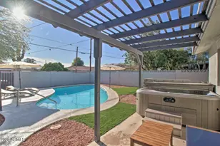 8637 E Palm Ln, Scottsdale, AZ 85257 - Photo 11