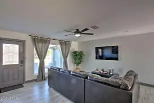 8637 E Palm Ln, Scottsdale, AZ 85257 - Photo 19