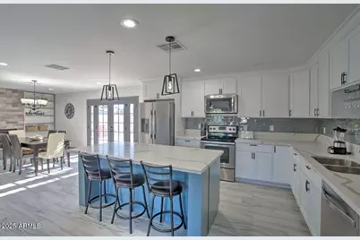 8637 E Palm Lane, Scottsdale, AZ 85257 - Photo 1