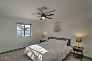 8637 E Palm Ln, Scottsdale, AZ 85257 - Photo 9