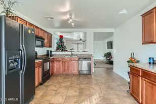 25763 W Satellite Ln, Buckeye, AZ 85326 - Photo 13