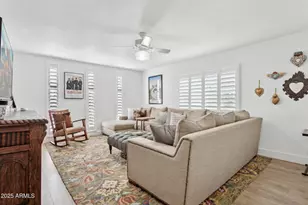 216 W Winged Foot Rd, Phoenix, AZ 85023 - Photo 31