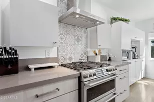 216 W Winged Foot Rd, Phoenix, AZ 85023 - Photo 15