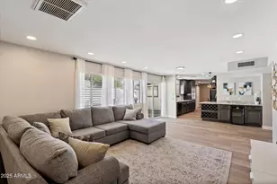 8716 E Mitchell Dr, Scottsdale, AZ 85251 - Photo 5