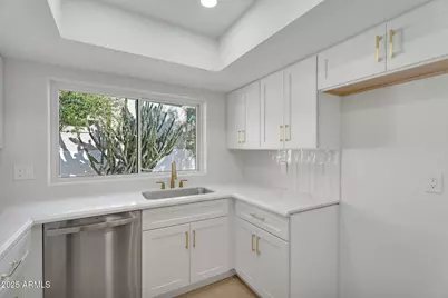 4507 E Monte Way, Phoenix, AZ 85044 - Photo 7