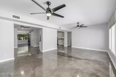 2116 W Keim Drive, Phoenix, AZ 85015 - Photo 11