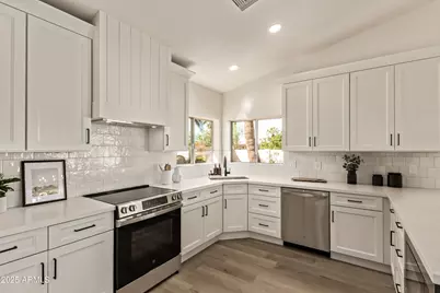 26624 S Nottingham Court, Sun Lakes, AZ 85248 - Photo 7