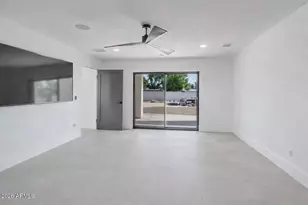 9027 N 82nd St, Scottsdale, AZ 85258 - Photo 13