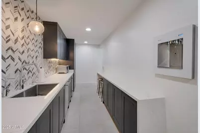 9027 N 82nd Street, Scottsdale, AZ 85258 - Photo 13