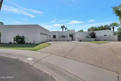 9027 N 82nd Street, Scottsdale, AZ 85258 - Photo 1