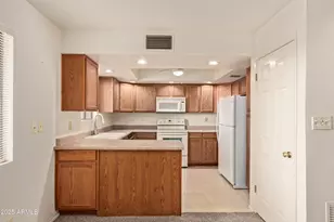 12222 N Paradise Village Pkwy, Phoenix, AZ 85032 - Photo 9