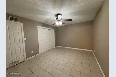 2735 W Tuckey Lane #Apt 2, Phoenix, AZ 85017 - Photo 7