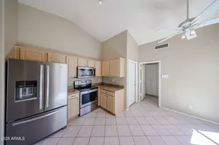 6926 S Oakmont Dr, Chandler, AZ 85249 - Photo 11