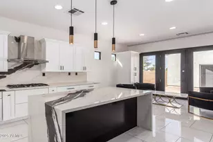 2541 E Wisteria Dr, Chandler, AZ 85286 - Photo 9