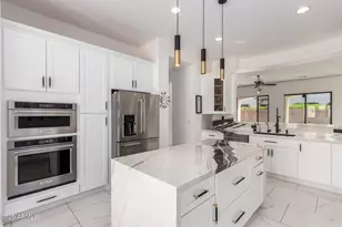 2541 E Wisteria Dr, Chandler, AZ 85286 - Photo 11