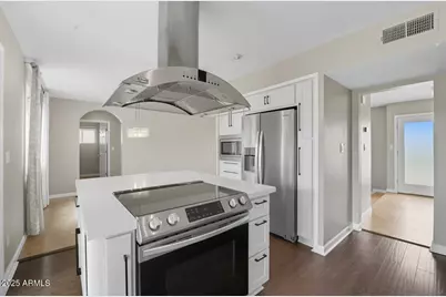 8437 E Thomas Road, Scottsdale, AZ 85251 - Photo 15