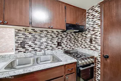 3416 N 44th Street #8, Phoenix, AZ 85018 - Photo 11