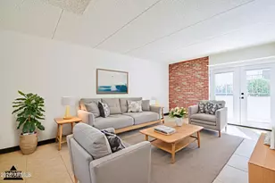 3416 N 44th St, Phoenix, AZ 85018 - Photo 1