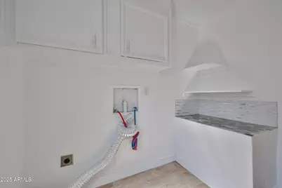 303 E South Mountain Avenue #100, Phoenix, AZ 85042 - Photo 9