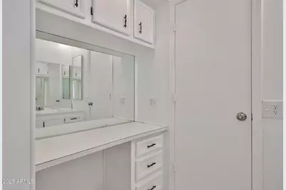 303 E South Mountain Avenue #100, Phoenix, AZ 85042 - Photo 13