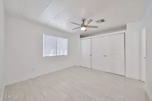 303 E South Mountain Ave, Phoenix, AZ 85042 - Photo 11