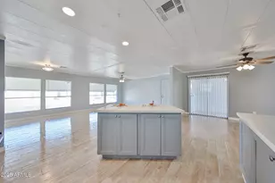 303 E South Mountain Ave, Phoenix, AZ 85042 - Photo 21