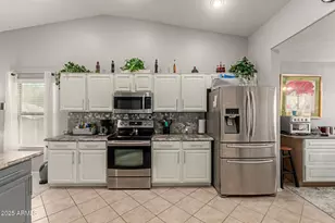 3947 S Soho Ln, Chandler, AZ 85286 - Photo 5