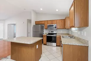 21066 N Wilford Ave, Maricopa, AZ 85138 - Photo 11