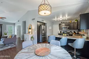 8846 E Windrose Dr, Scottsdale, AZ 85260 - Photo 9