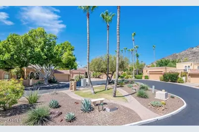 10606 N 8th Street, Phoenix, AZ 85020 - Photo 5