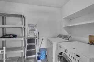 1138 E Kaler Dr, Phoenix, AZ 85020 - Photo 17