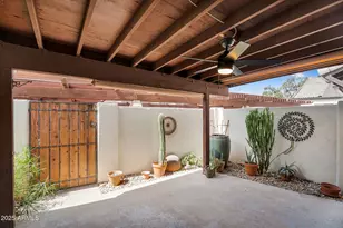 1138 E Kaler Dr, Phoenix, AZ 85020 - Photo 17