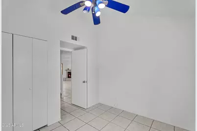 1138 E Kaler Drive, Phoenix, AZ 85020 - Photo 13